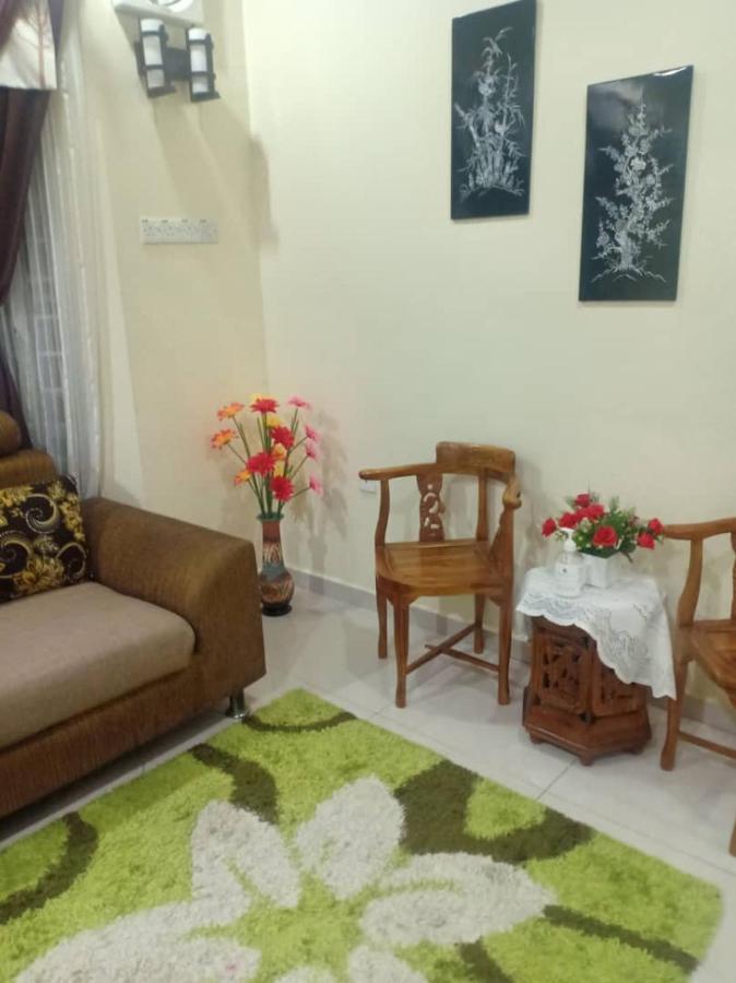 Kh Homestay Comfy N Calm Seri Manjung Eksteriør bilde