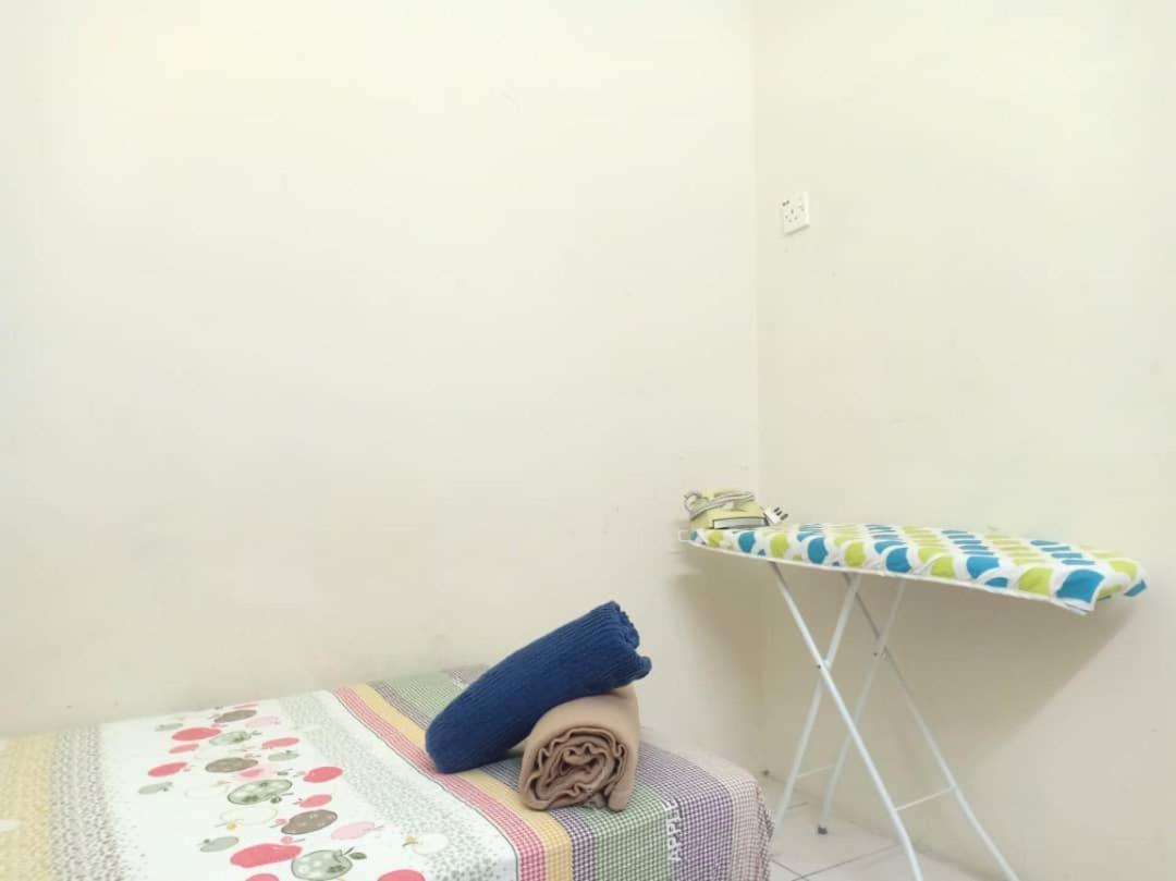 Kh Homestay Comfy N Calm Seri Manjung Eksteriør bilde