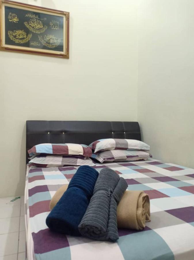 Kh Homestay Comfy N Calm Seri Manjung Eksteriør bilde