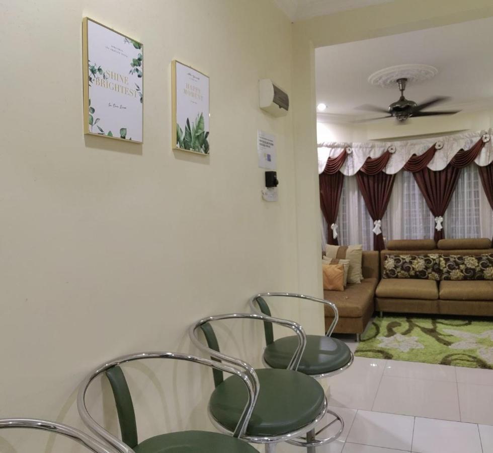 Kh Homestay Comfy N Calm Seri Manjung Eksteriør bilde